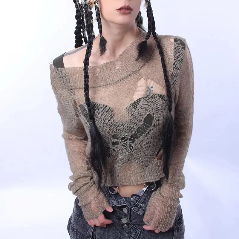 Distressed Pullover im Wasteland Punk Stil Ästhetisch
